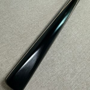One-Piece Black Ebony Snooker Cue - 10.2mm Tip 17.5oz