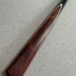 One-Piece Black Ebony Snooker Cue - 10.3mm Tip 17.5oz