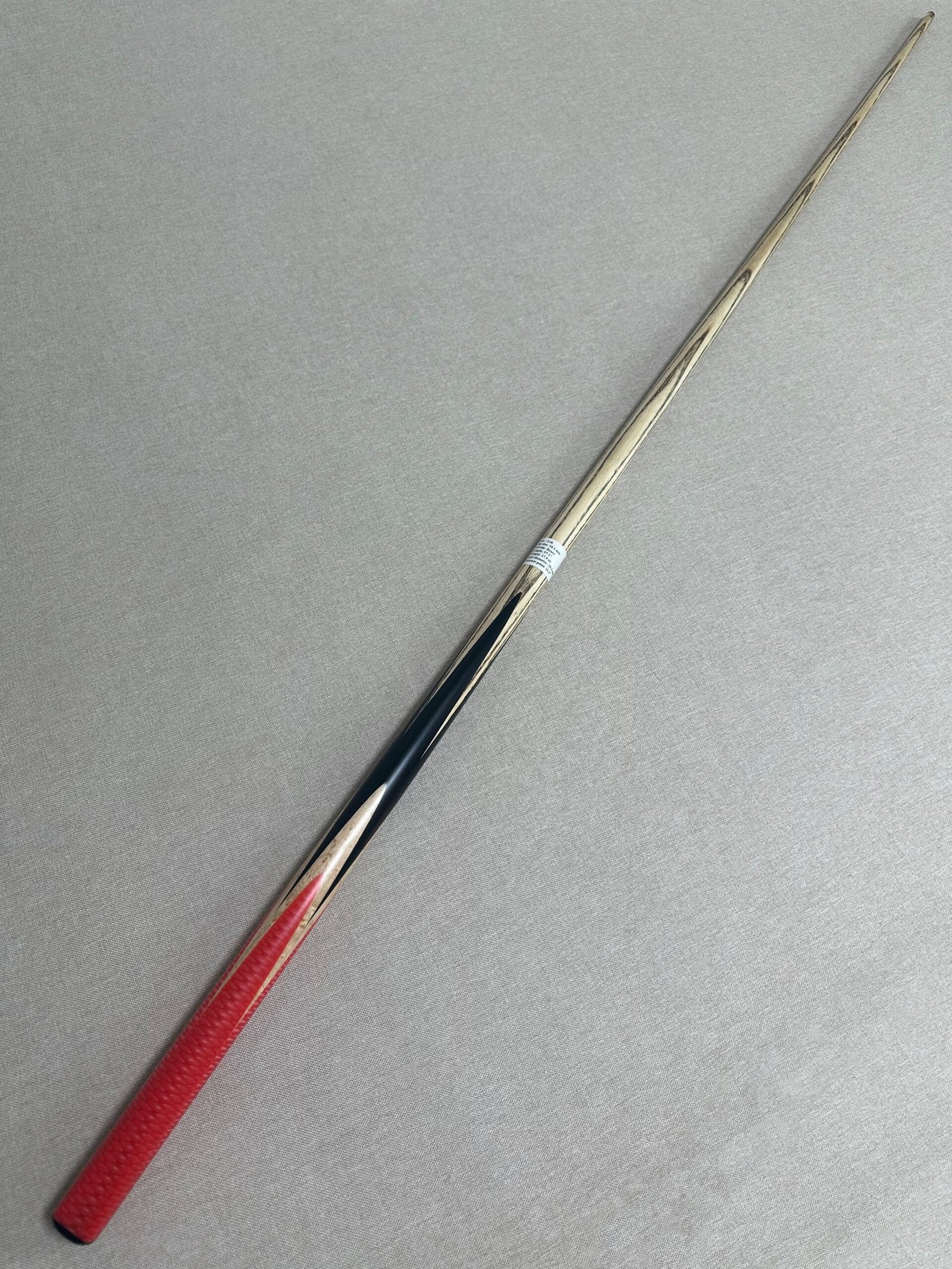 One-Piece Black Ebony Snooker Cue - 10.1mm Tip 17.9oz - Image 2